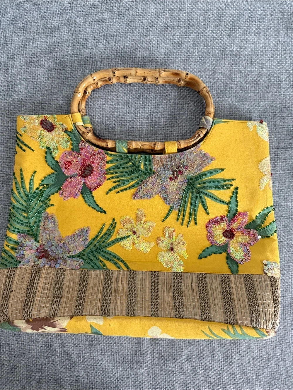 Yellow vintage Floral Bamboo-Handle Tote Bag - Picture 3 of 16